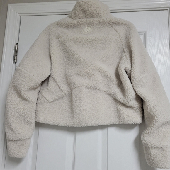 Lululemon Scuba Oversized Fleece Funnel Neck. - Picture 6 of 15